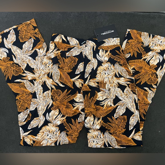 Bathing suit + Cover up Set - Picture 4 of 5